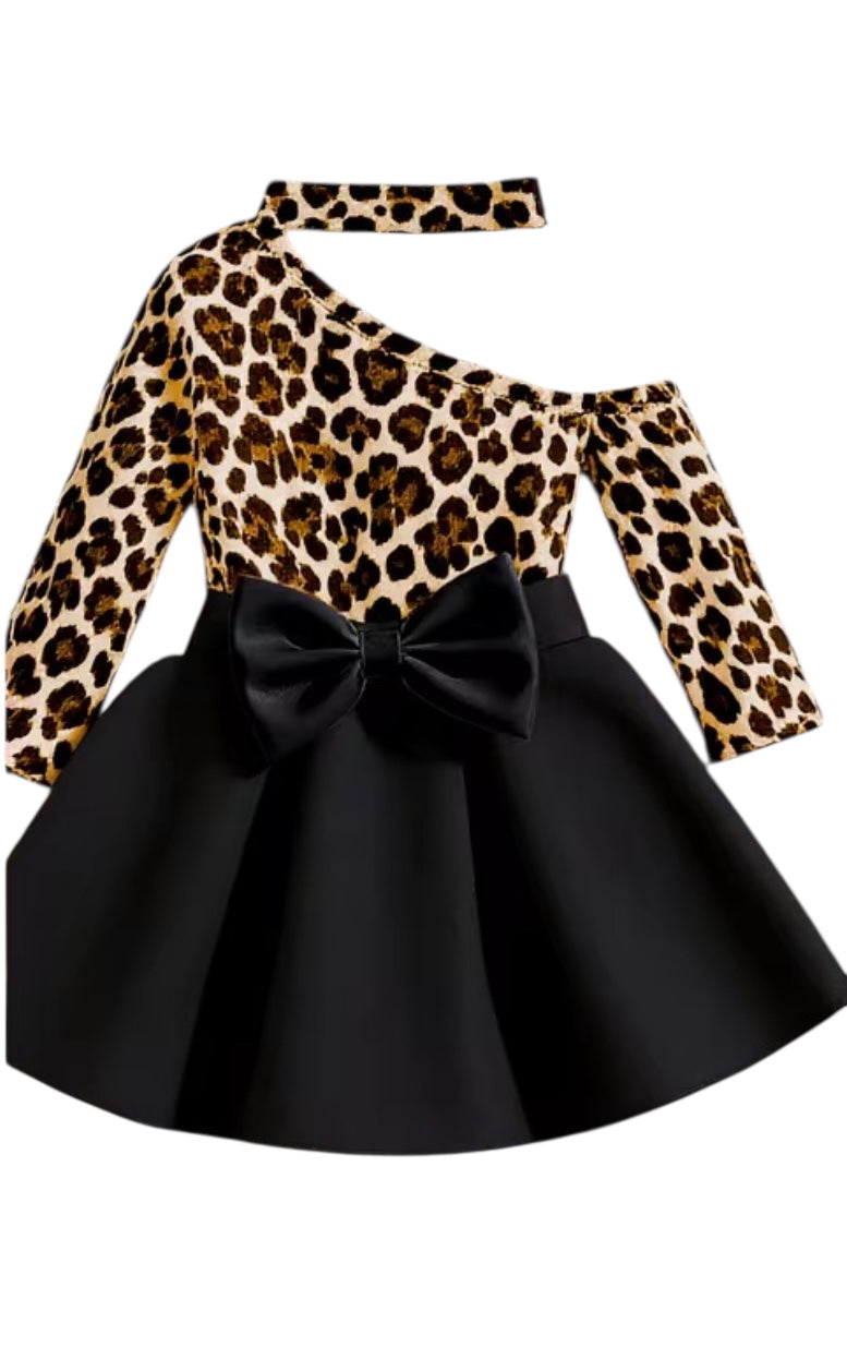 Distinctive Crossover Shoulder Long Sleeve Top Waist Skirt Bow Sets